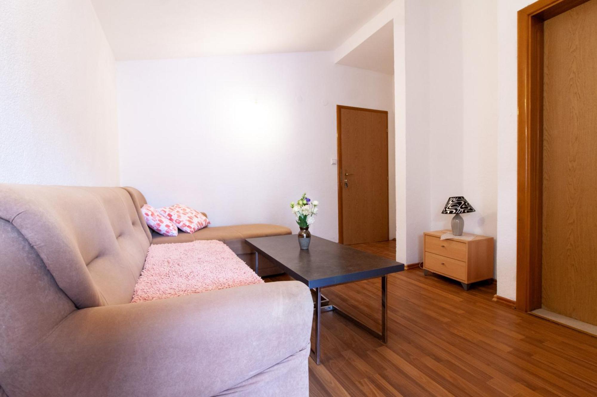 Apartments Laura Neum Pokoj fotografie