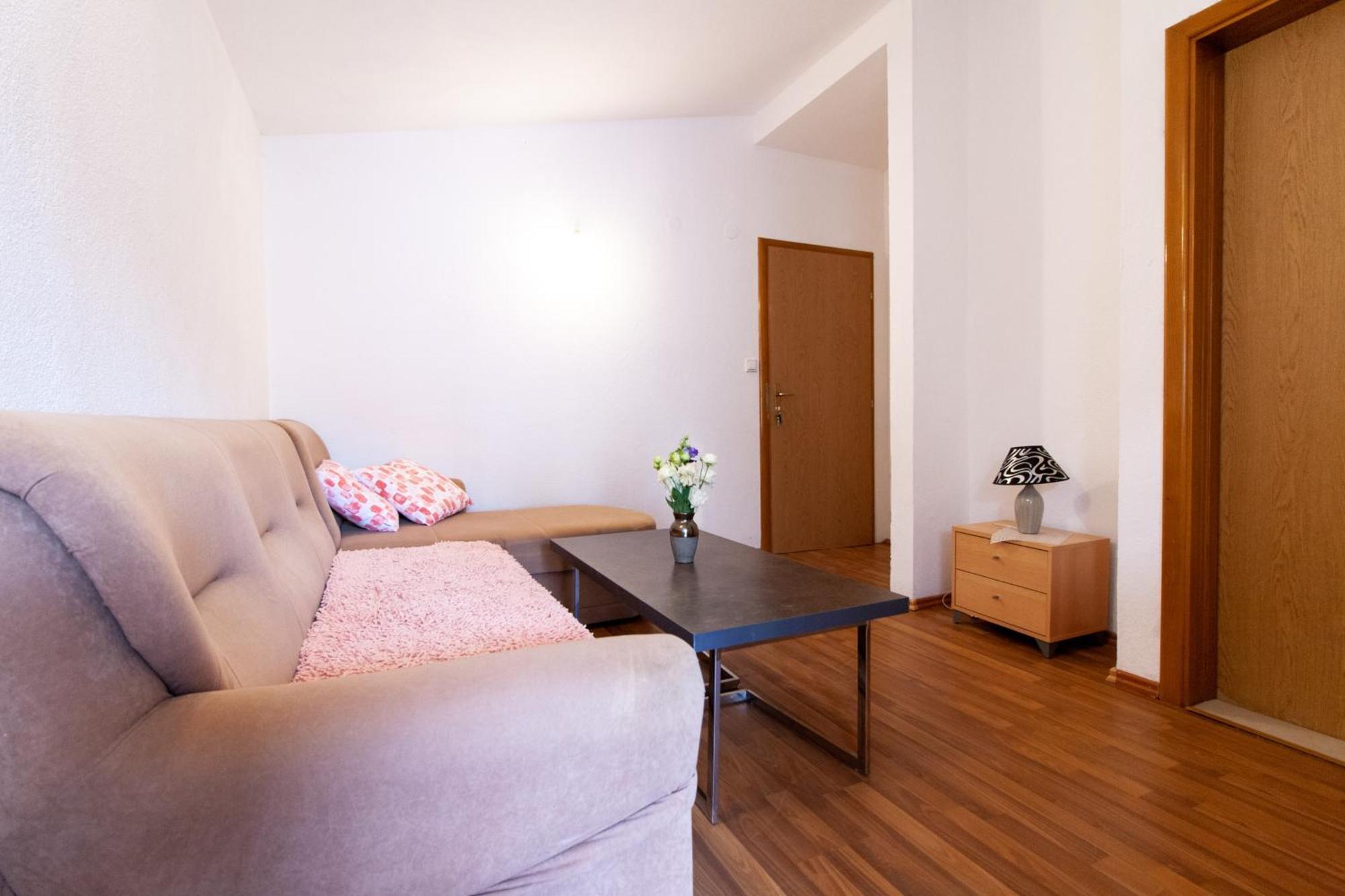 Apartments Laura Neum Pokoj fotografie