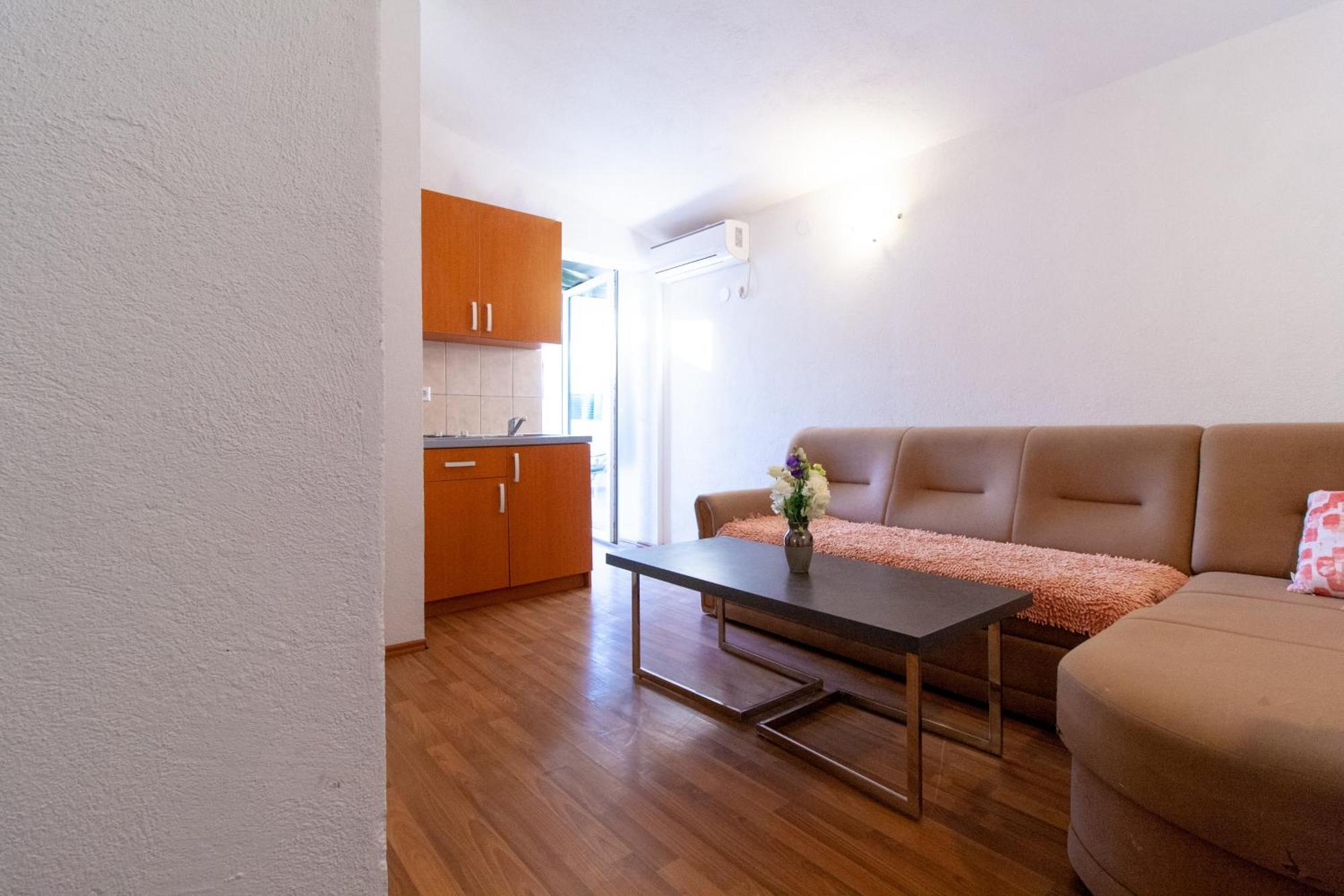 Apartments Laura Neum Pokoj fotografie
